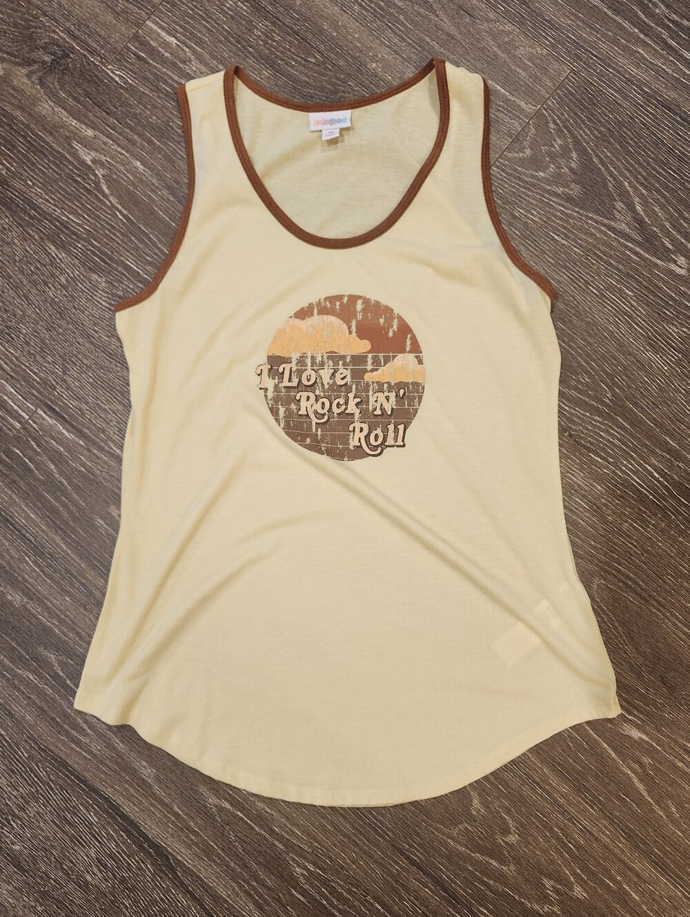 Lularoe Simply Comfortable I Love Rock N Roll Tank Top Size Medium Brand New - Picture 5 of 7